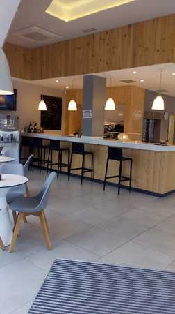 Fotografia tomada fuera de Panadería Cafetería Lakua - Okindegia en Vitoria-Gasteiz, Álava