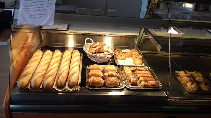 Fotografia tomada fuera de Bistro Playa Flamenca - Bakkerij en Dehesa de Campoamor, Alicante