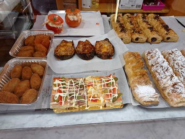 Fotografia tomada fuera de PANADERIA CASABLANCA - Panadería en Sant Boi de Llobregat, Barcelona
