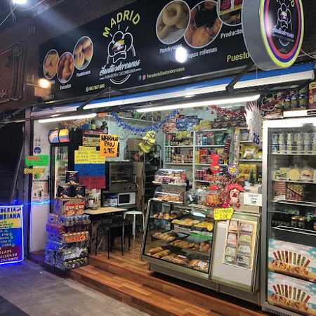 Fotografia tomada fuera de Panaderia Colombiana Santandereanos - Panadería en Madrid, Madrid