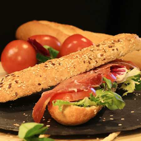 Fotografia tomada fuera de panaderia ComeVa? - Panadería en Barcelona, Barcelona