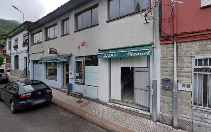 Fotografia tomada fuera de Panadería Confitería - Manuel - Panadería en Cabañaquinta, Asturias
