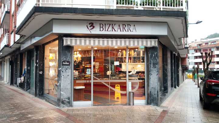 Fotografia tomada fuera de Bizkarra - Panadería en Usansolo, Bizkaia