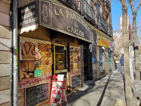 Fotografia tomada fuera de Panadería De Carlos - Panadería en Madrid, Madrid