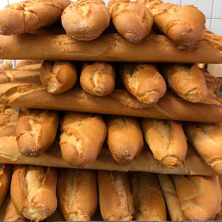 Fotografia tomada fuera de Panadería de Valsaín-C.B. Santa Marta - Panadería en Valsaín, Segovia