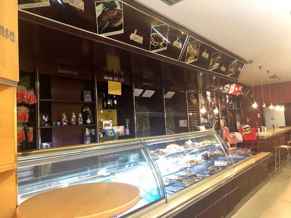 Fotografia tomada fuera de Panadería Dona Vaniri - Panadería en Vilalba, Lugo