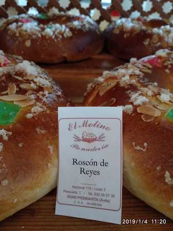 Fotografia tomada fuera de Panadería El Molino Bollería - Panadería en Piedrahíta, Ávila