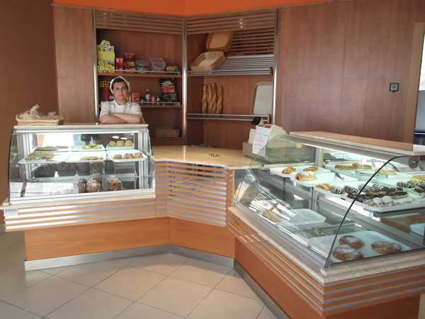 Fotografia tomada fuera de Panadería El Peco - Panadería en Andorra, Teruel