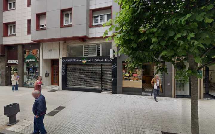 Fotografia tomada fuera de Panadería El Pilar - Panadería en Gijón, Asturias