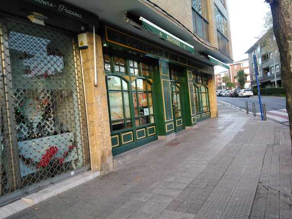 Fotografia tomada fuera de Panaderia Elgezabal - Okindegia en Sopela, Bizkaia