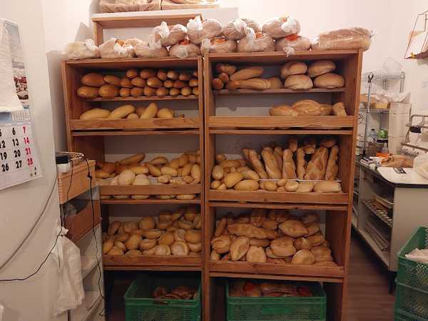 Fotografia tomada fuera de Panaderia Epi - Panadería en Zalamea la Real, Huelva