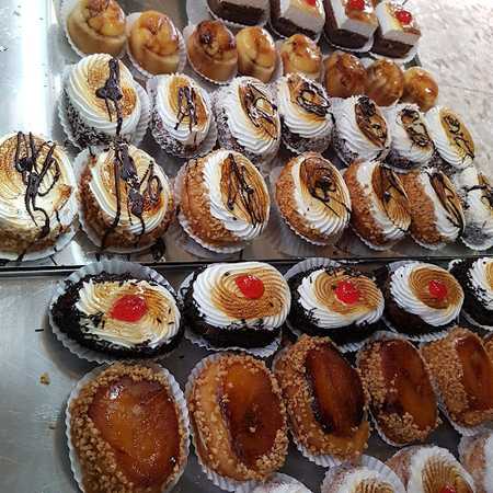 Fotografia tomada fuera de Panadería Espiga Dorada - Panadería en Motril, Granada