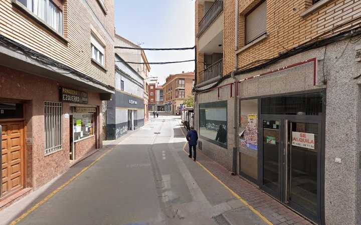 Fotografia tomada fuera de Panaderia Ezquerro tienda - Bakery en Pradejón, La Rioja