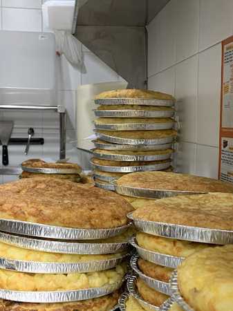 Fotografia tomada fuera de Bocateria La Colora LCA - Panadería en Cádiz, Cádiz