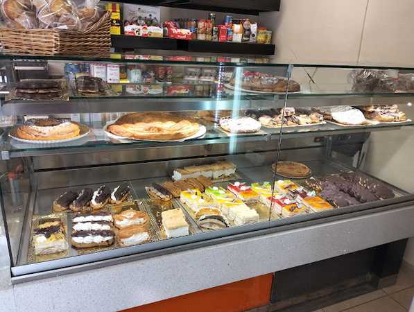 Fotografia tomada fuera de Panadería Fornaris - Forn de pa en Sa Cabaneta, Baleares