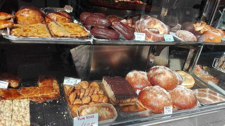 Fotografia tomada fuera de Panadería Frutería Daniel - Panadería en Alicante, Alicante