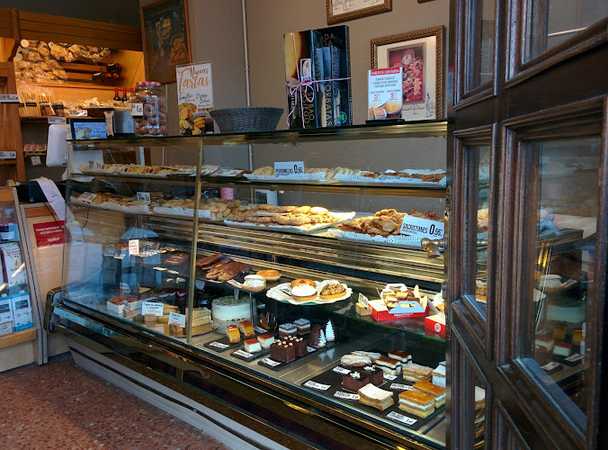 Fotografia tomada fuera de Panadería Gallofa&Co - Panadería en Santander, Cantabria