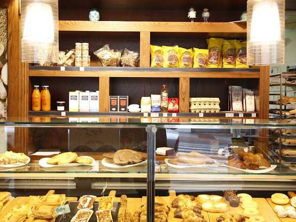 Fotografia tomada fuera de Panadería Gallofa&Co - Panadería en Santander, Cantabria