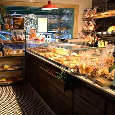 Fotografia tomada fuera de Panadería Gallofa&Co - Panadería en Santander, Cantabria
