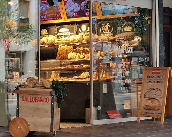 Fotografia tomada fuera de Panadería Gallofa&Co - Panadería en Santander, Cantabria