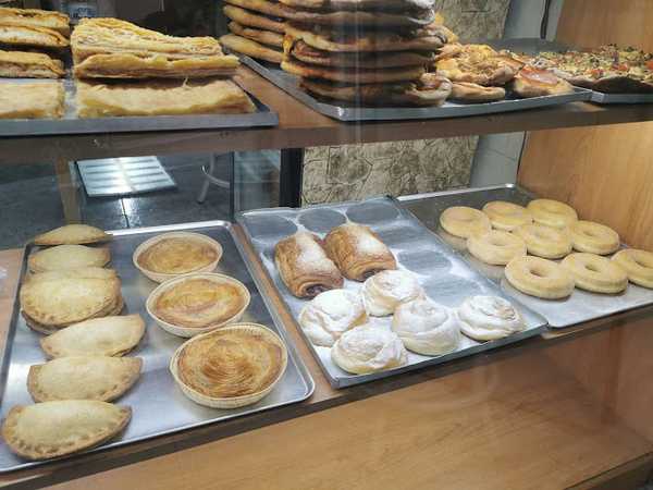 Fotografia tomada fuera de Panadería Garro - Panadería en Crevillent, Alicante