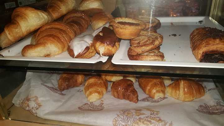Fotografia tomada fuera de Panaderia Gordillo - Panadería en Bilbao, Bizkaia