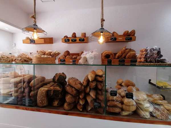 Fotografia tomada fuera de Panadería Hermanos Fenández (Concepción) - Panadería en Córdoba, Córdoba