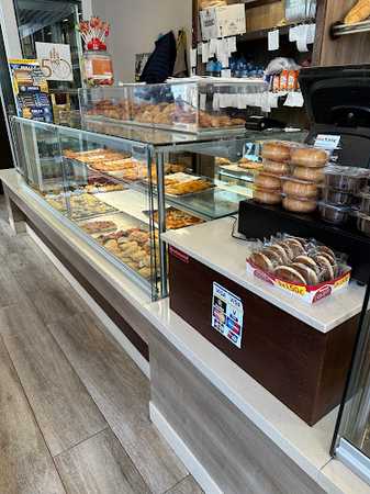 Fotografia tomada fuera de Panadería Hnos Guardiola - Forn de pa en Alicante, Alicante