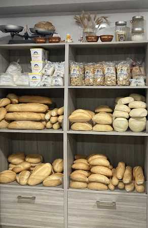 Fotografia tomada fuera de Panadería Hnos. Niño - Panadería en Rota, Cádiz