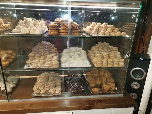 Fotografia tomada fuera de Panaderia Horno Las Peñas - Panadería en Albacete, Albacete