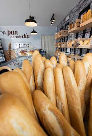 Fotografia tomada fuera de Panadería Horno San Diego Camino del instituto - Panadería en Sanlúcar de Barrameda, Cádiz