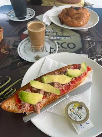 Fotografia tomada fuera de Panadería José Antonio - Dehesa de Campoamor - Panadería en Dehesa de Campoamor, Alicante