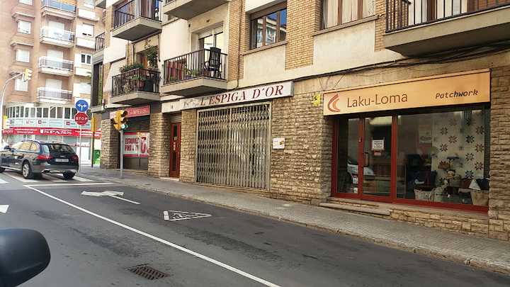 Fotografia tomada fuera de Panadería L'Espiga de Blat S.L. - Forn de pa en Vic, Barcelona