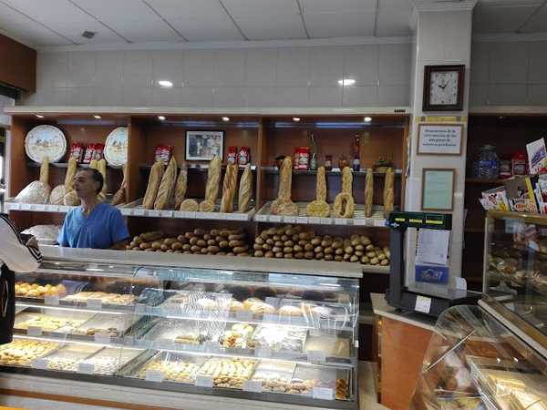 Fotografia tomada fuera de Panaderia La Aldeana - Panadería en Albacete, Albacete
