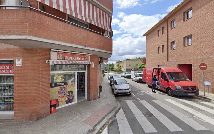 Fotografia tomada fuera de Bon Supermercat - Supermercat en Sant Antoni de Vilamajor, Barcelona