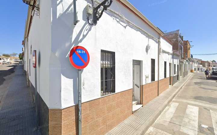 Fotografia tomada fuera de Panadería la Fábrica Fabrellas y González Sl - Panadería en Peñarroya-Pueblonuevo, Córdoba
