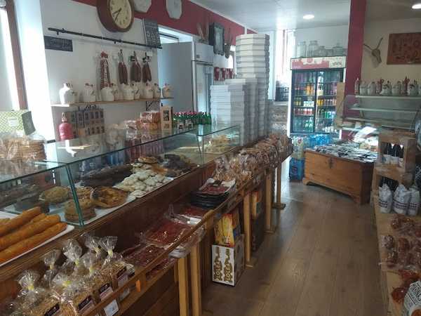 Fotografia tomada fuera de Panadería La Mejor - Panadería en Mahón, Baleares