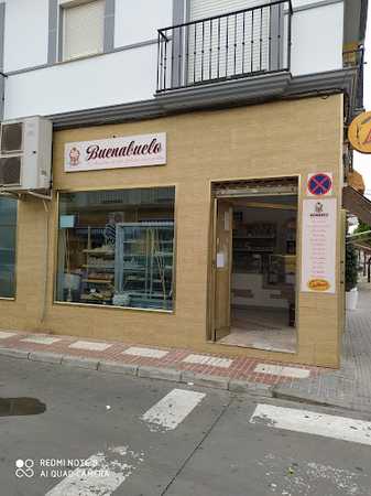 Fotografia tomada fuera de Panadería La Parra, Buenabuelo - Panadería en La Carlota, Córdoba