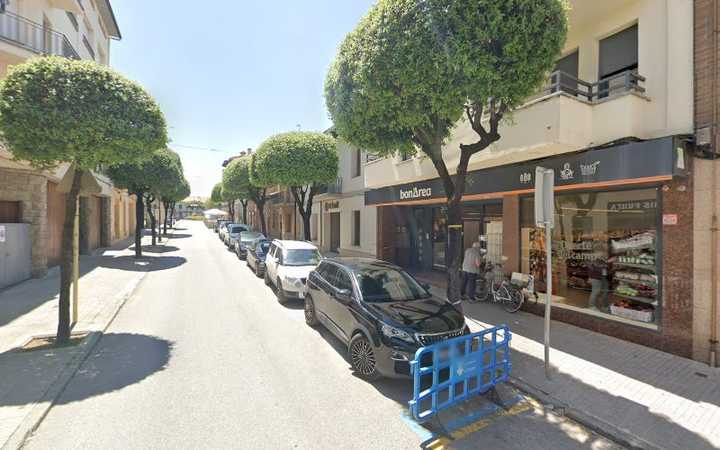 Fotografia tomada fuera de bonÀrea - Carnisseria en Taradell, Barcelona
