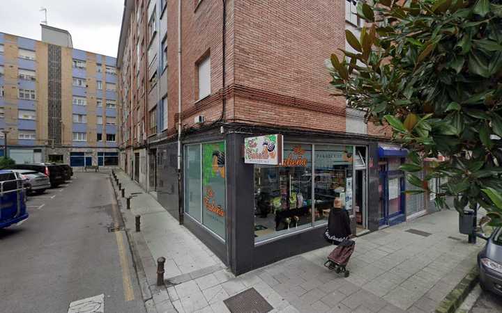 Fotografia tomada fuera de Panaderia La Taheña - Bakery en ES, Asturias