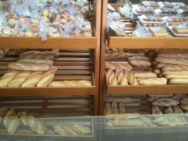 Fotografia tomada fuera de Panadería La Tahona de Luisa - Panadería en Medellín, Badajoz