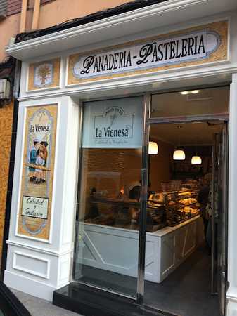 Fotografia tomada fuera de Panadería la Vienesa S.L. - Panadería en Turón, Asturias