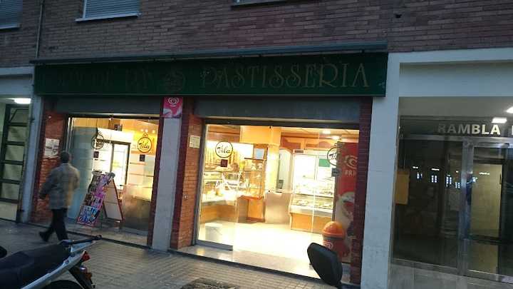 Fotografia tomada fuera de Panadería La Vila - Forn de pa en Barcelona, Barcelona