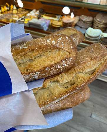 Fotografia tomada fuera de Panadería Las Merindades,SL - Panadería en Medina de Pomar, Burgos