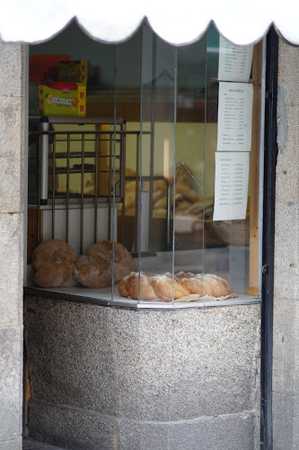 Fotografia tomada fuera de Panaderia Liste - Bakery en Santiago de Compostela, A Coruña