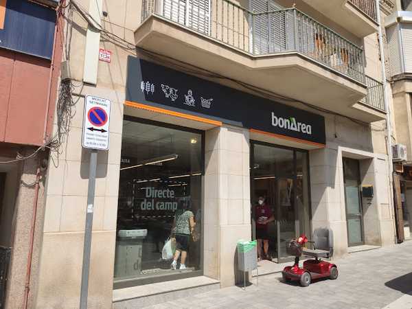 Fotografia tomada fuera de bonÀrea - Supermercado en Les Borges Blanques, Lleida