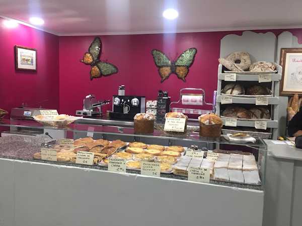 Fotografia tomada fuera de Panaderia Lozano - Panadería en Palma, Baleares