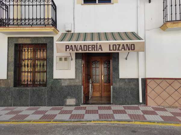 Fotografia tomada fuera de Panadería Lozano - Panadería en Guadahortuna, Granada