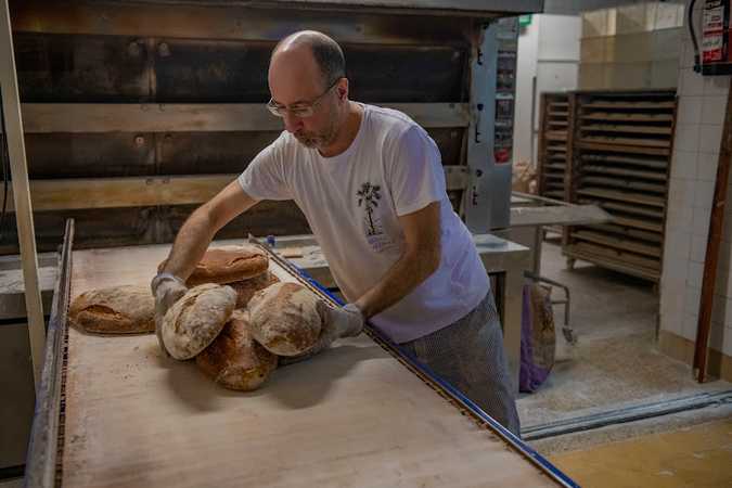 Fotografia tomada fuera de Panadería Lugo - Panadería en Avilés, Asturias