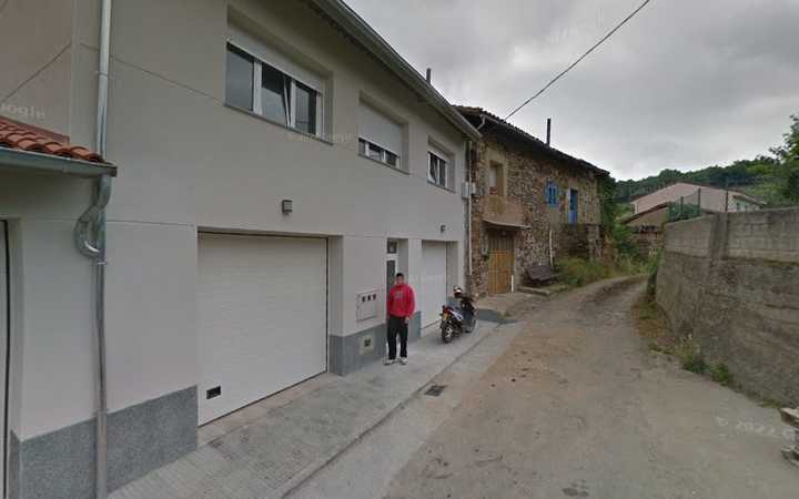 Fotografia tomada fuera de Panadería Luis - Panadería en Salas, Asturias